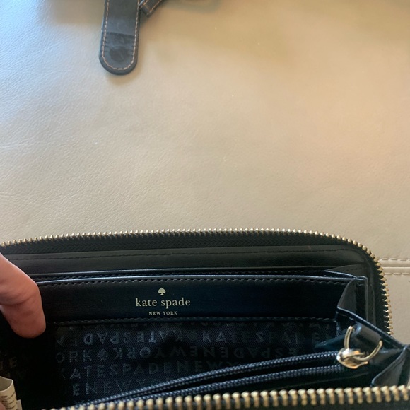 Kate Spade Wallet - Picture 5 of 7